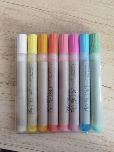 Light-colored Odorless Non-toxic Water Based Paint Pen