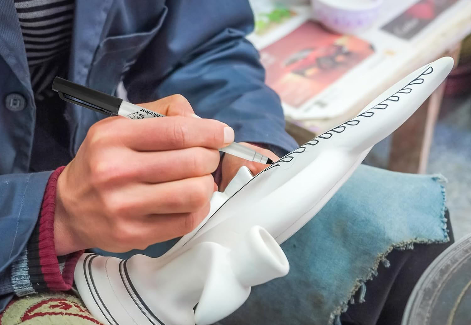 Why 0.4mm Permanent Markers Are a Must-Have?
